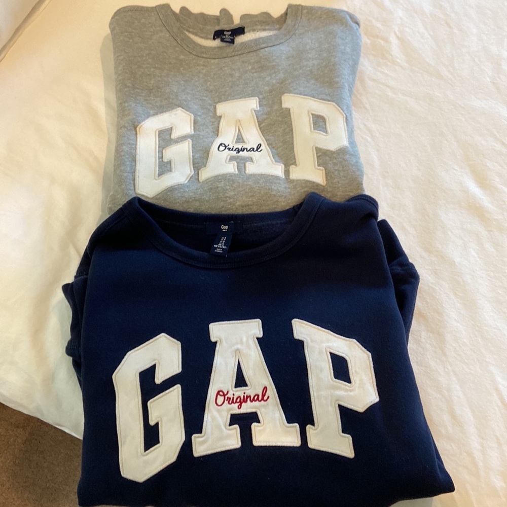 Set of 2 Gap Long Sleeved Sweatshirts size S